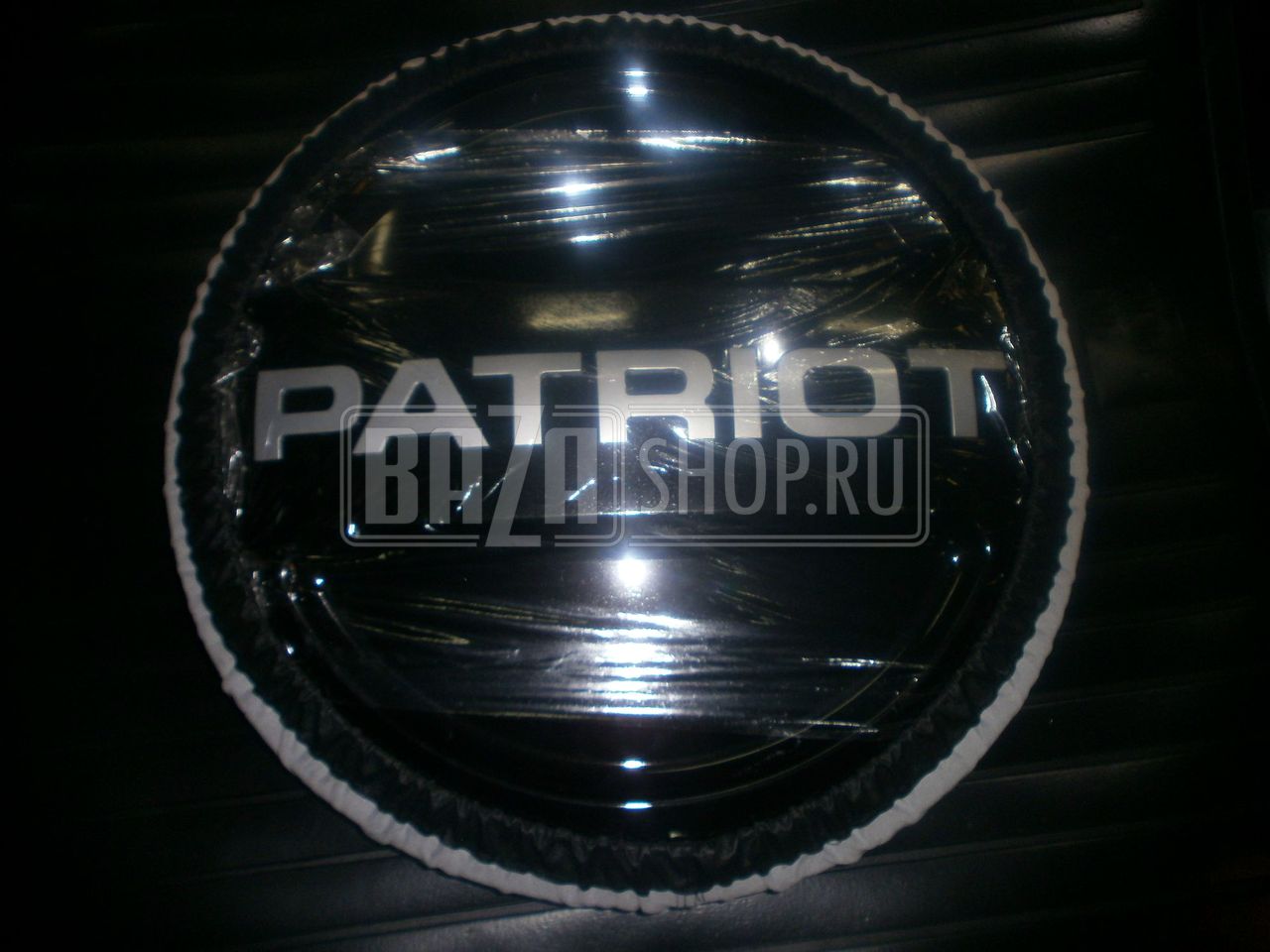 Чехол запасного колеса УАЗ PATRIOT 16"/18" (245/70R16, 245/60R18; пластик, цвет "АВАНТЮРИН") / 3163-3901850-07 "ВМ Авто"